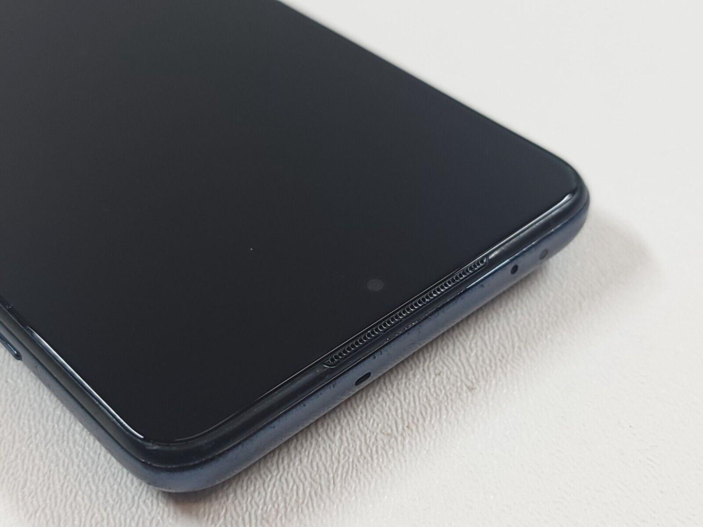 Xiaomi POCO X3 NFC (M2007J20CG) 128GB (GSM Unlocked) Dual SIM Smartphone Refurbished - Triveni World