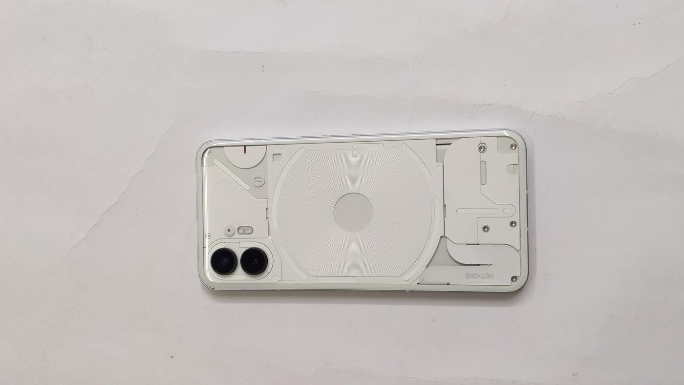 Nothing Phone 2 5G 8/128GB White Refurbished – Triveni World